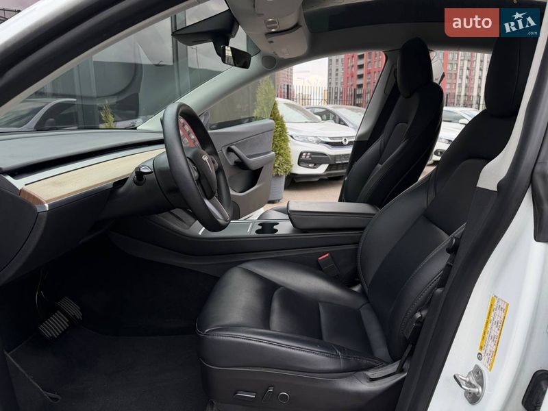 Позашляховик / Кросовер Tesla Model Y 2022 в Києві фото 8 Позашляховик / Кросовер Tesla Model Y 2022 в Києві