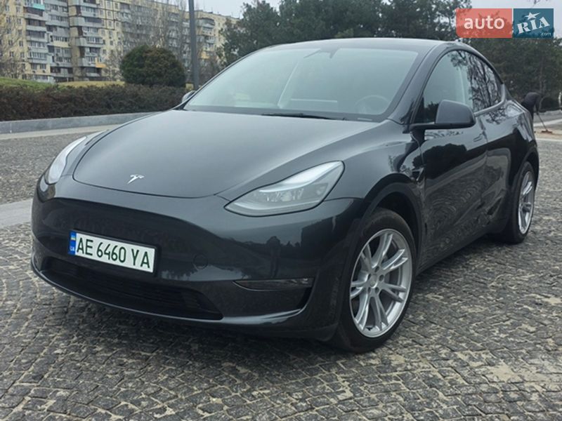 Позашляховик / Кросовер Tesla Model Y 2024 в Дніпрі