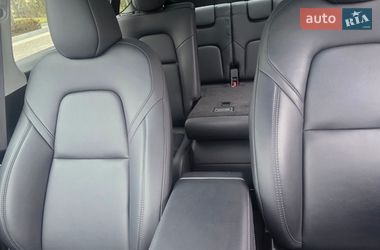 Позашляховик / Кросовер Tesla Model Y 2024 в Дніпрі
