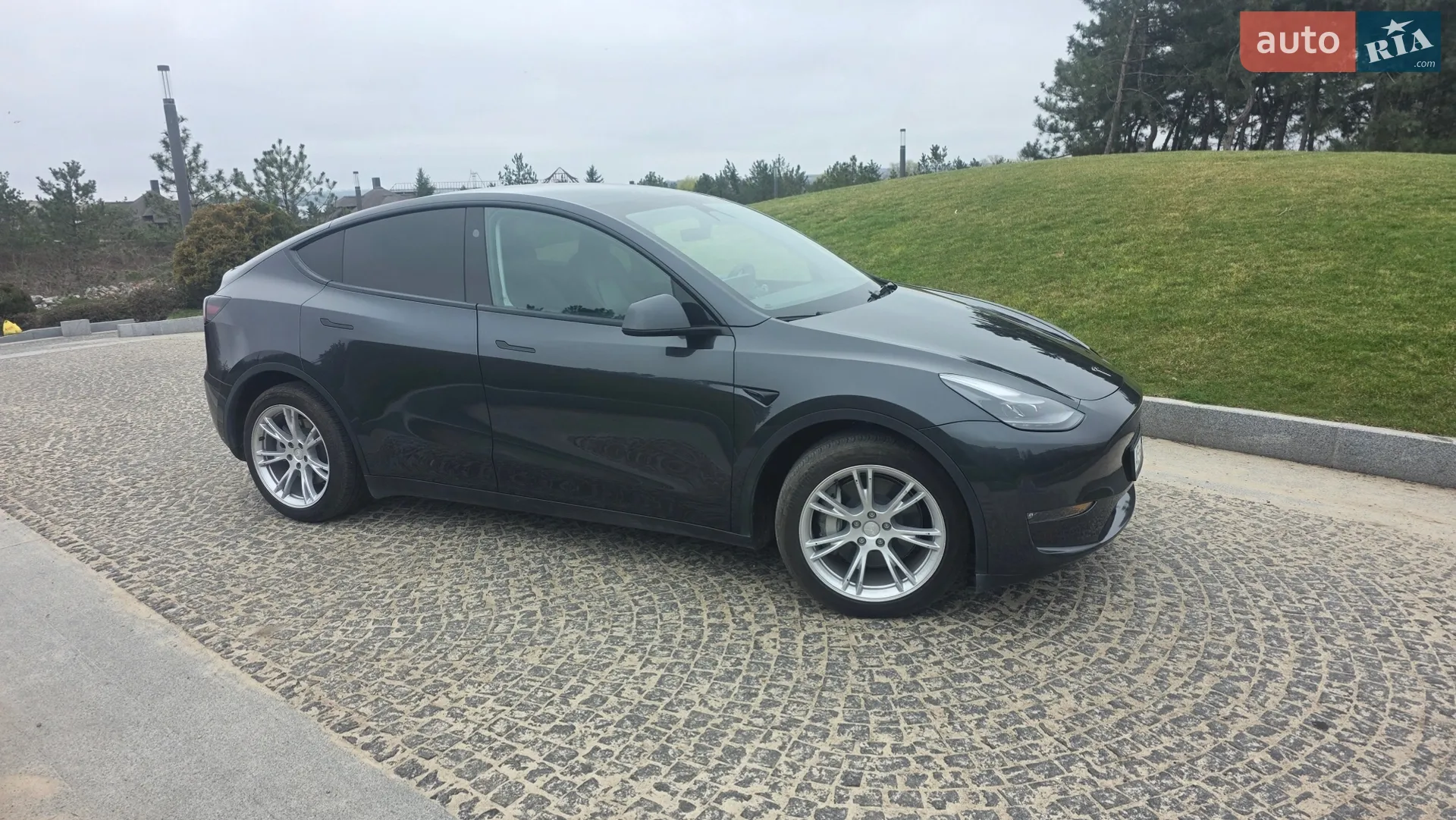 2024 Tesla Model Y - мініатюра 10