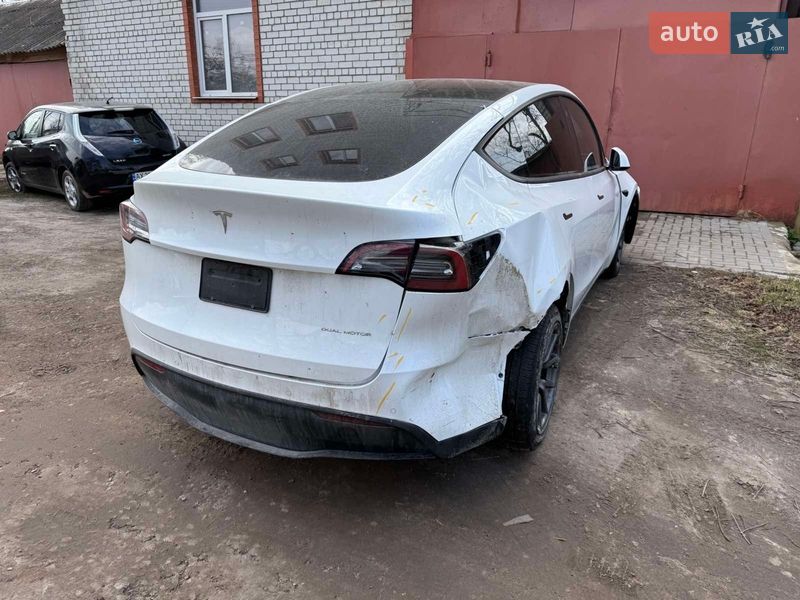 Позашляховик / Кросовер Tesla Model Y 2021 в Харкові фото 3 Позашляховик / Кросовер Tesla Model Y 2021 в Харкові