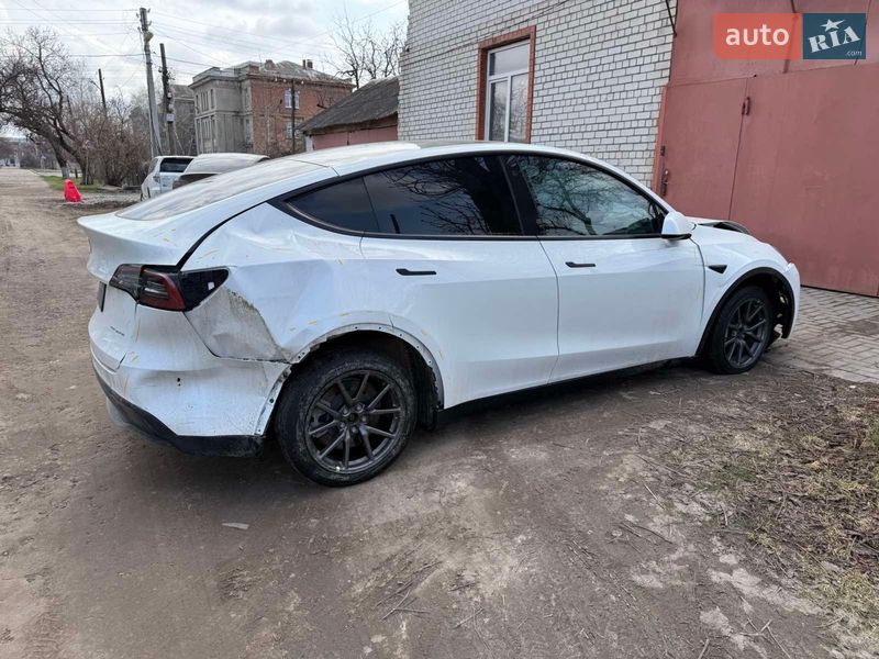 Позашляховик / Кросовер Tesla Model Y 2021 в Харкові фото 5 Позашляховик / Кросовер Tesla Model Y 2021 в Харкові