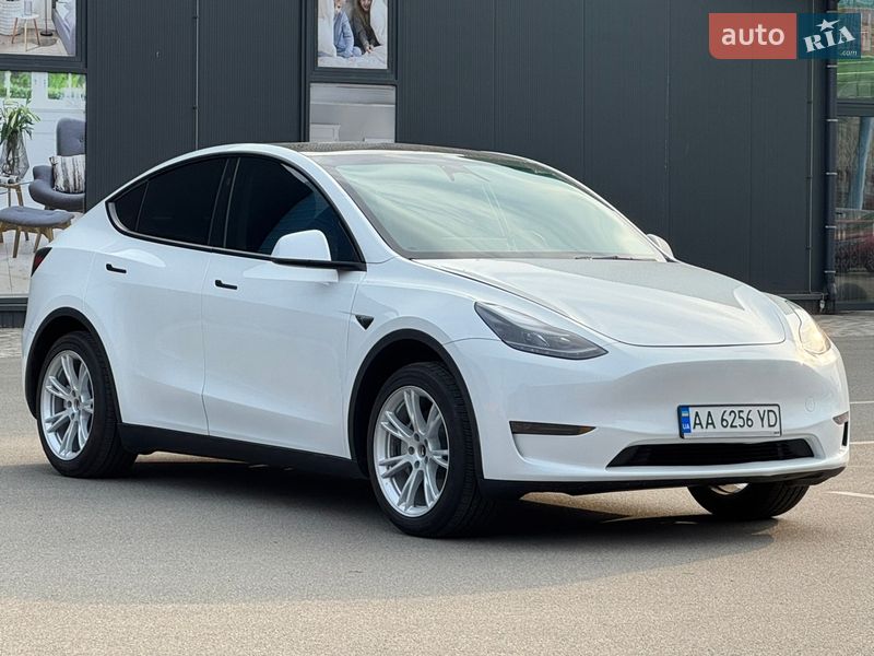 Внедорожник / Кроссовер Tesla Model Y 2024 в Киеве фото 4 Внедорожник / Кроссовер Tesla Model Y 2024 в Киеве