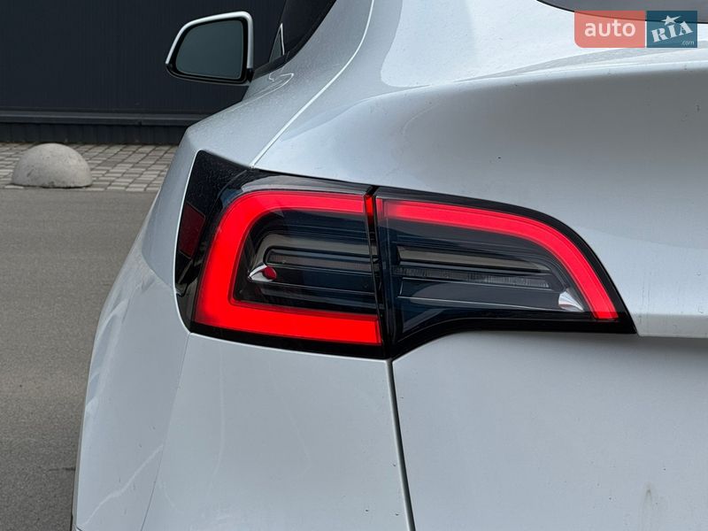 Внедорожник / Кроссовер Tesla Model Y 2024 в Киеве фото 13 Внедорожник / Кроссовер Tesla Model Y 2024 в Киеве
