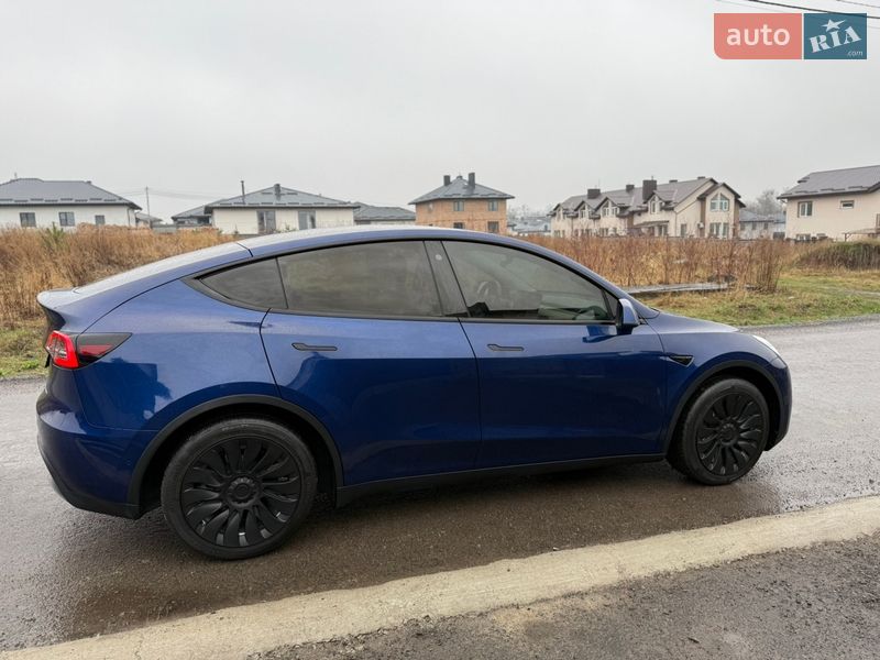 Внедорожник / Кроссовер Tesla Model Y 2021 в Ровно