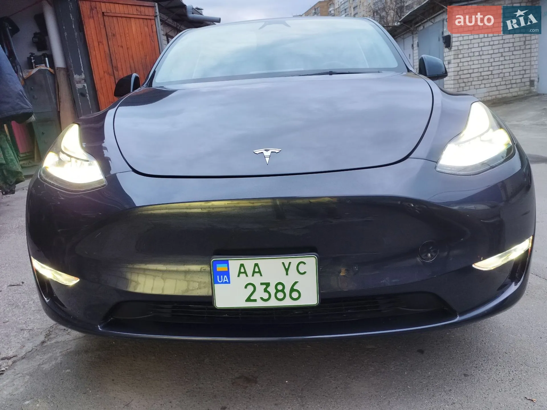 2024 Tesla Model Y - мініатюра 9