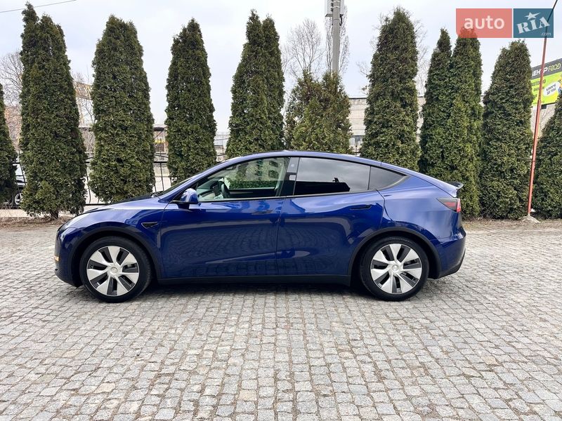 Внедорожник / Кроссовер Tesla Model Y 2022 в Киеве