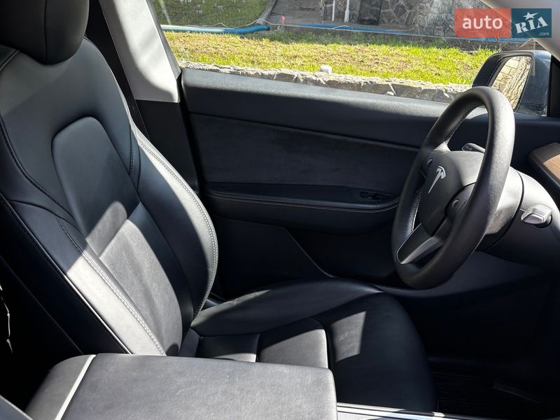 Внедорожник / Кроссовер Tesla Model Y 2021 в Харькове