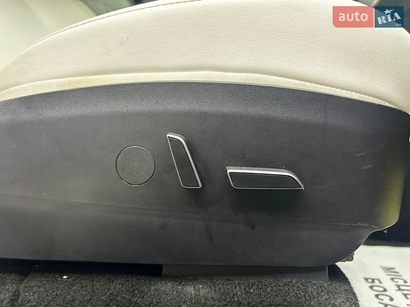 Позашляховик / Кросовер Tesla Model Y 2022 в Чернівцях