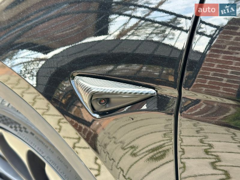 Позашляховик / Кросовер Tesla Model Y 2023 в Києві
