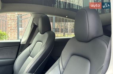 Позашляховик / Кросовер Tesla Model Y 2023 в Києві