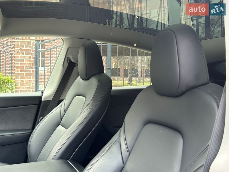 Позашляховик / Кросовер Tesla Model Y 2023 в Києві