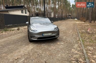 Внедорожник / Кроссовер Tesla Model Y 2024 в Киеве