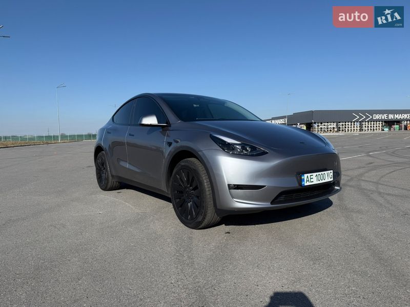 Позашляховик / Кросовер Tesla Model Y 2024 в Дніпрі