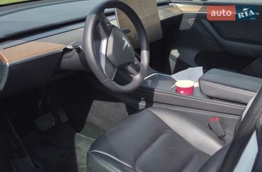 Позашляховик / Кросовер Tesla Model Y 2023 в Дніпрі