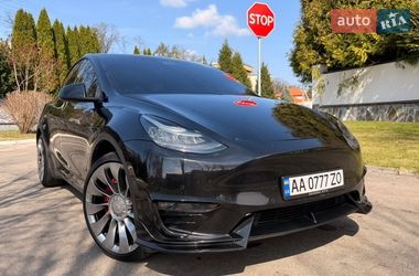 Позашляховик / Кросовер Tesla Model Y 2020 в Києві