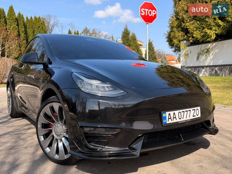 Tesla Model Y 2020