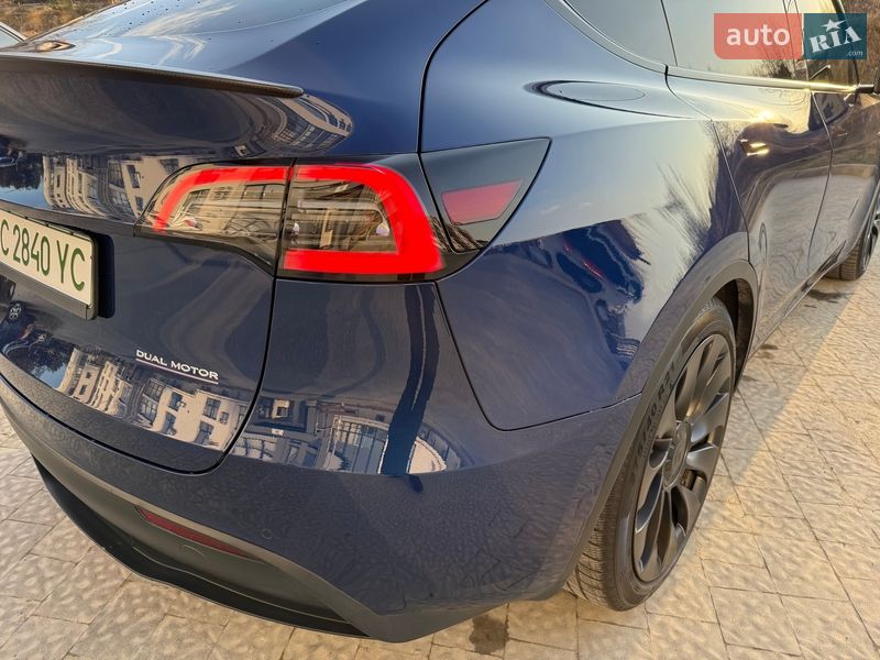 Позашляховик / Кросовер Tesla Model Y 2021 в Львові