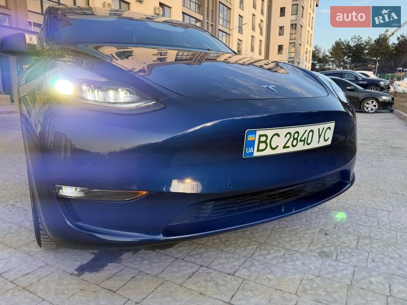 Позашляховик / Кросовер Tesla Model Y 2021 в Львові
