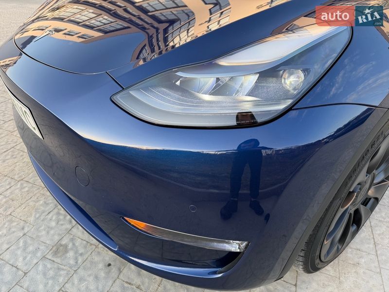 Позашляховик / Кросовер Tesla Model Y 2021 в Львові