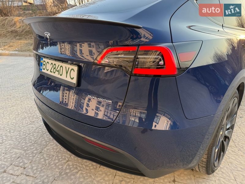 Позашляховик / Кросовер Tesla Model Y 2021 в Львові
