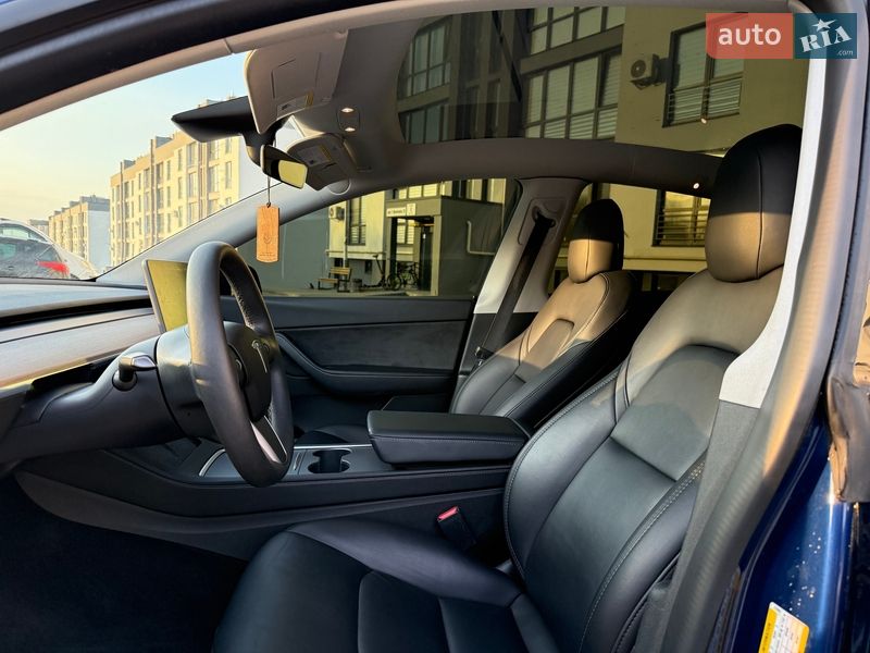 Позашляховик / Кросовер Tesla Model Y 2021 в Львові