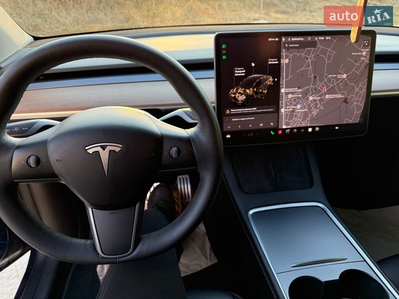 Позашляховик / Кросовер Tesla Model Y 2021 в Львові