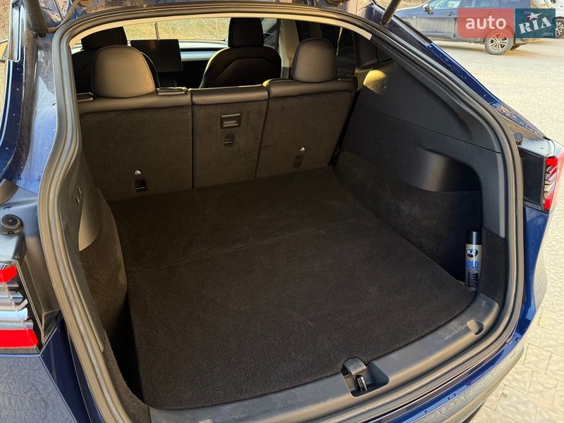 Позашляховик / Кросовер Tesla Model Y 2021 в Львові