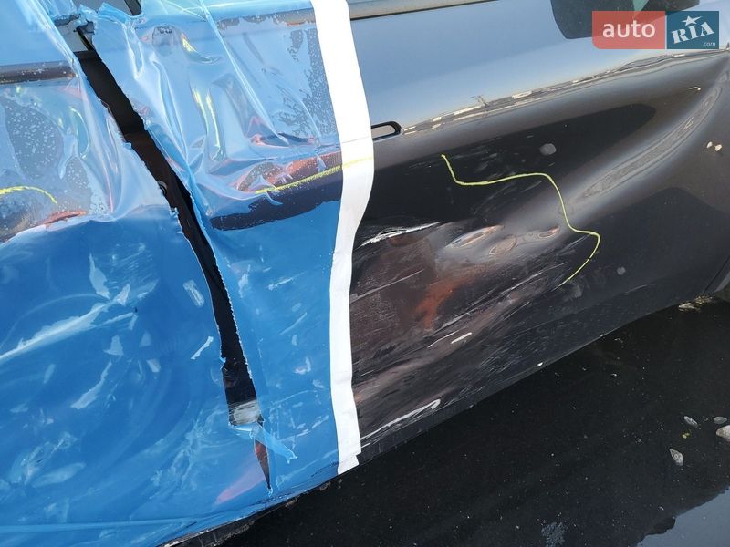 Позашляховик / Кросовер Tesla Model Y 2024 в Запоріжжі фото 10 Позашляховик / Кросовер Tesla Model Y 2024 в Запоріжжі