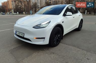 Внедорожник / Кроссовер Tesla Model Y 2023 в Киеве