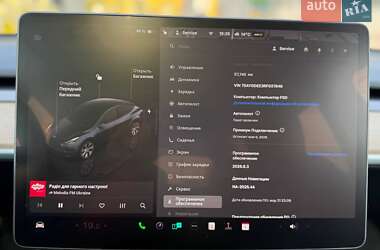 Позашляховик / Кросовер Tesla Model Y 2024 в Києві фото 20 Позашляховик / Кросовер Tesla Model Y 2024 в Києві