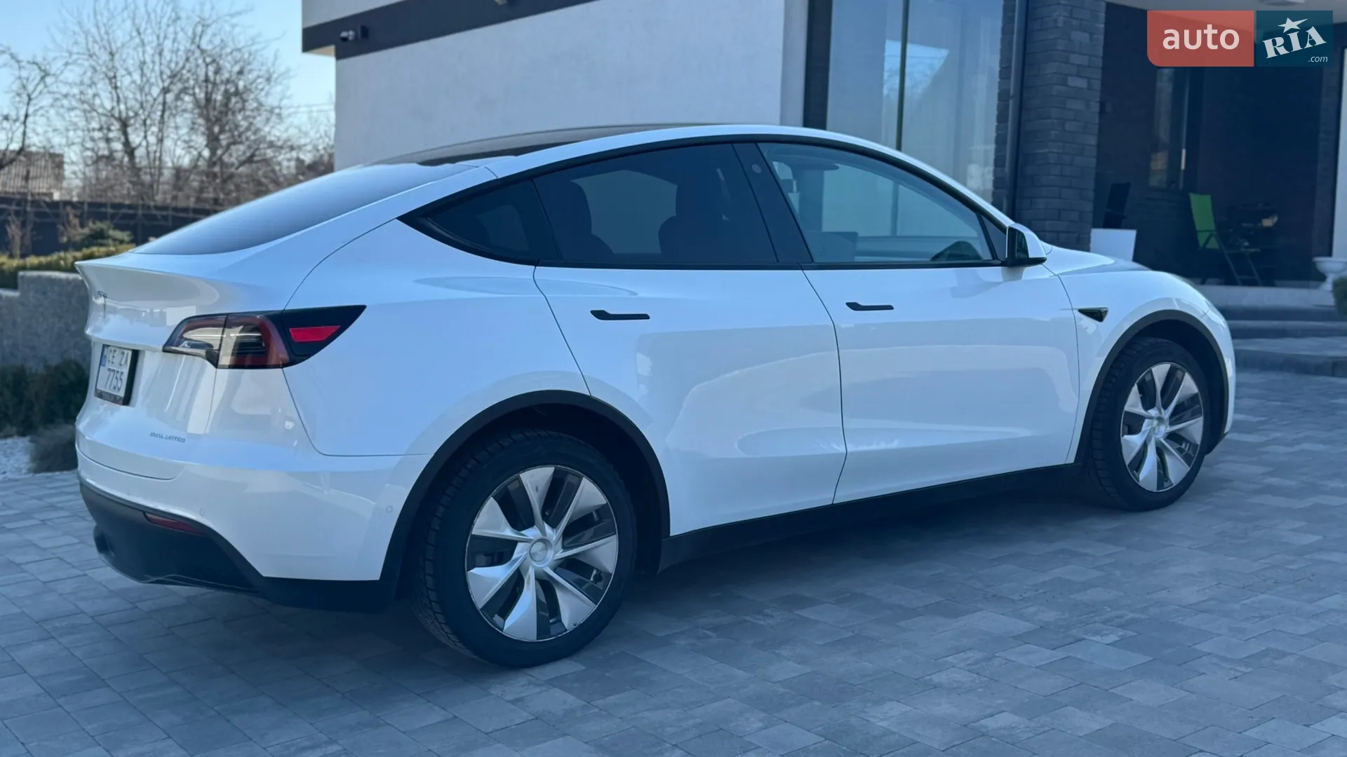 2021 Tesla Model Y - мініатюра 4