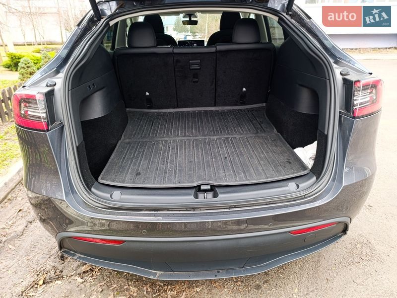 Позашляховик / Кросовер Tesla Model Y 2020 в Харкові