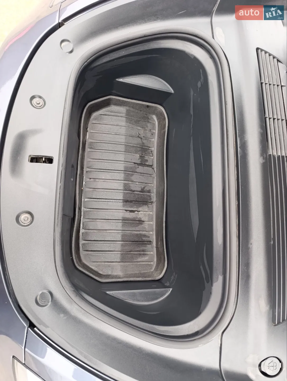 2020 Tesla Model Y - мініатюра 18