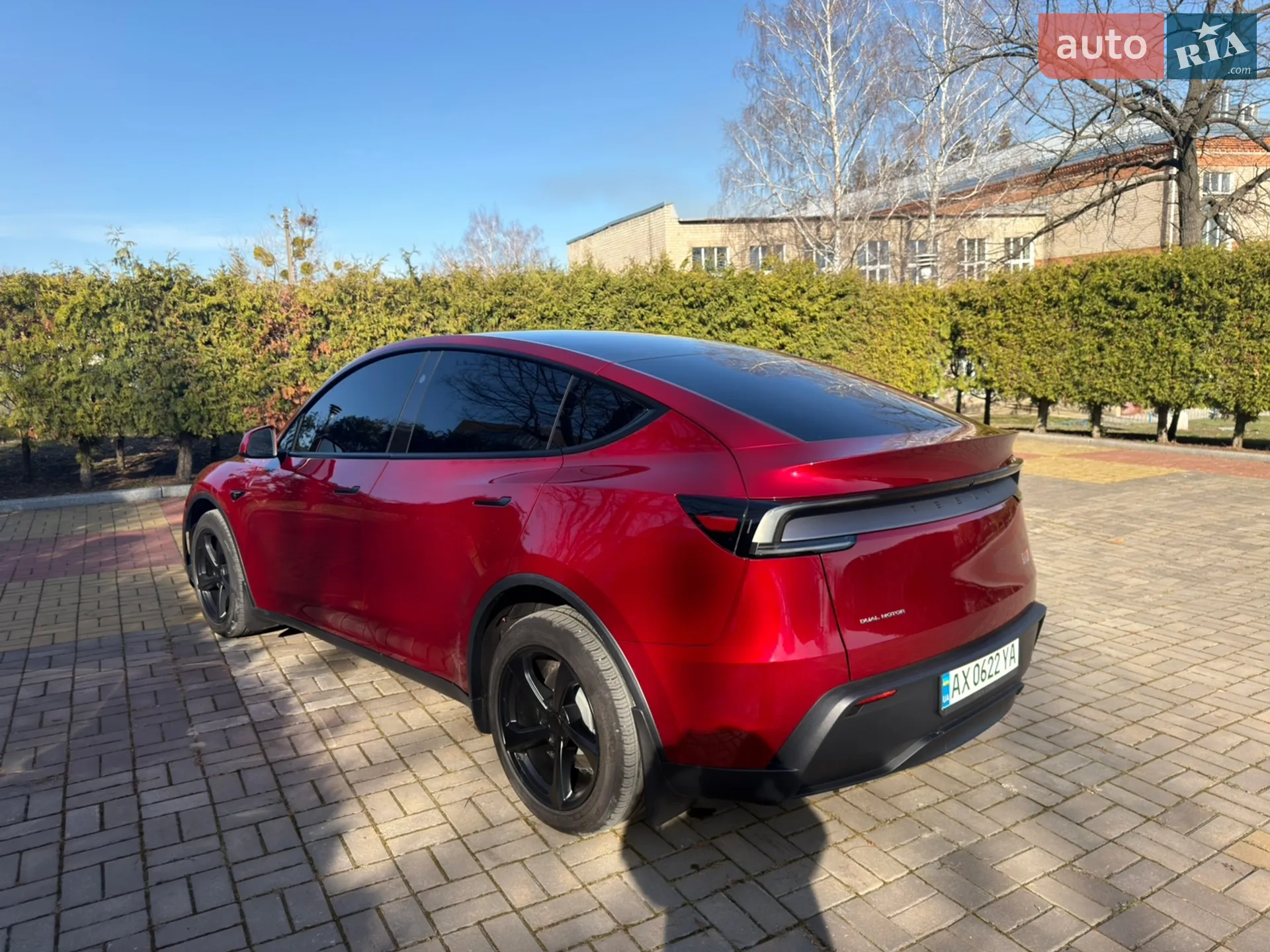2025 Tesla Model Y - мініатюра 9
