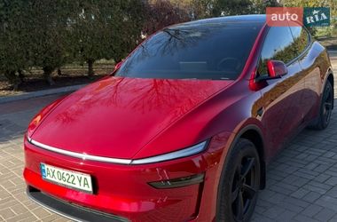 Внедорожник / Кроссовер Tesla Model Y 2025 в Харькове