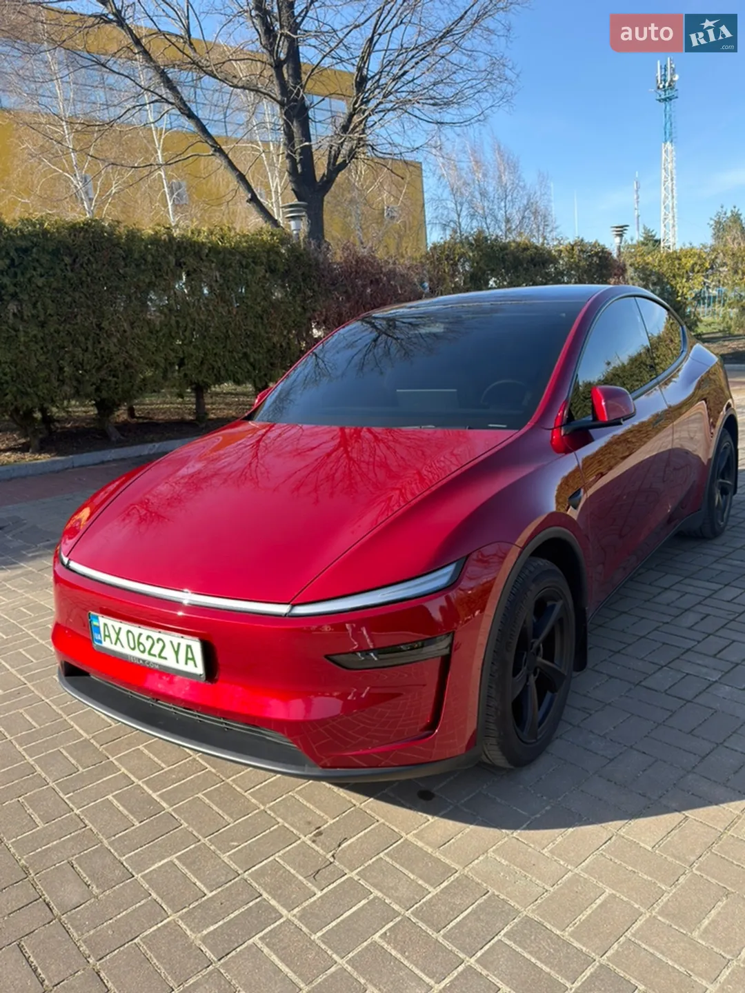 2025 Tesla Model Y - мініатюра 2