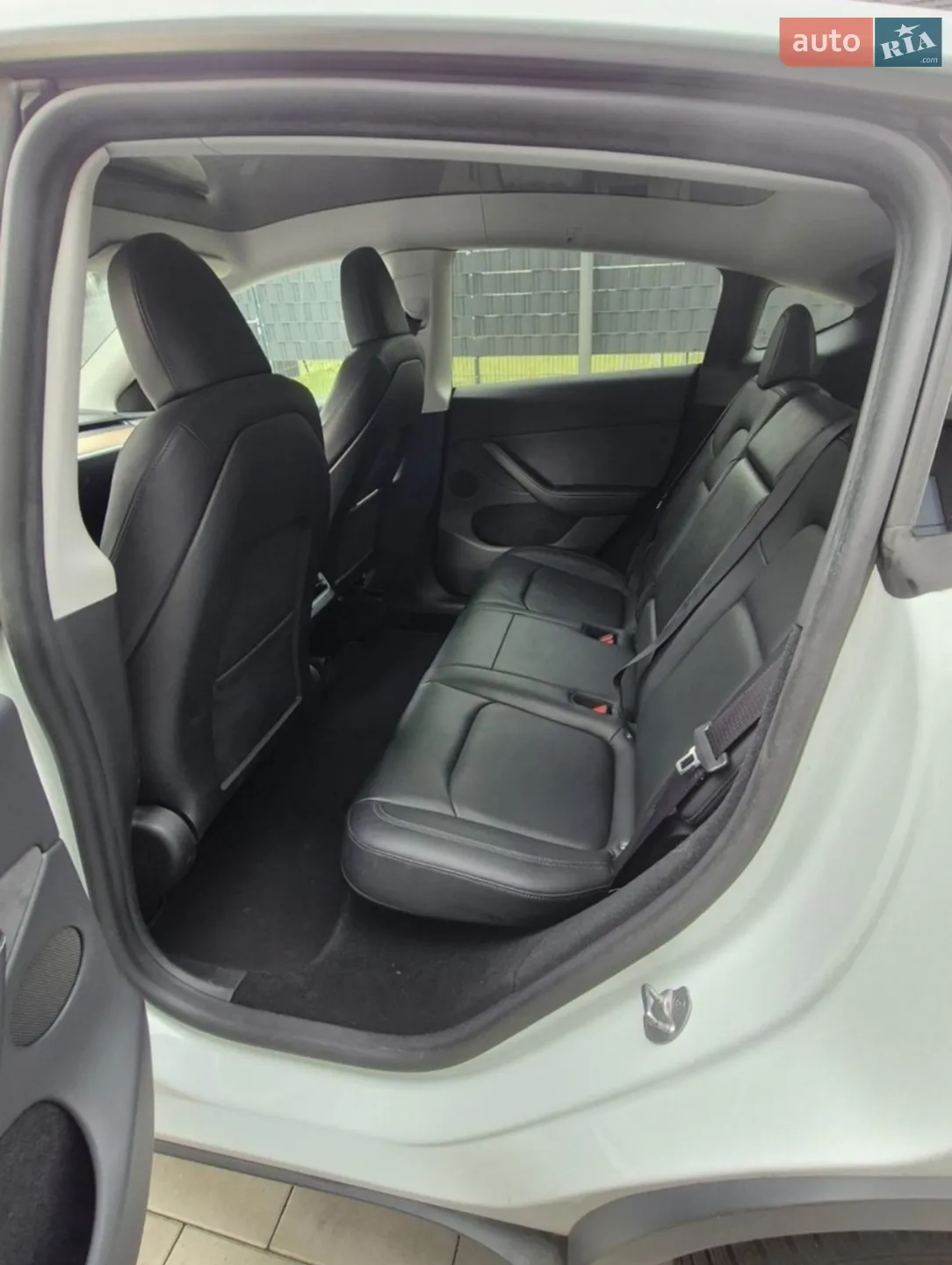 2023 Tesla Model Y - мініатюра 18