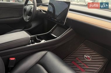 Позашляховик / Кросовер Tesla Model Y 2020 в Харкові