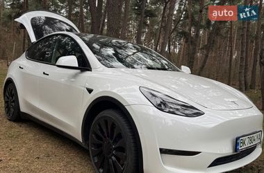 Позашляховик / Кросовер Tesla Model Y 2022 в Рівному