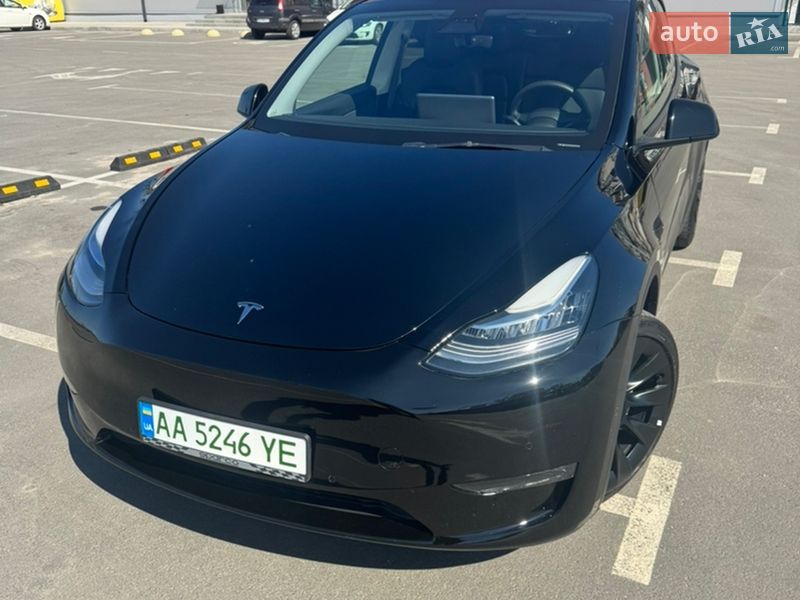 Tesla Model Y 2022