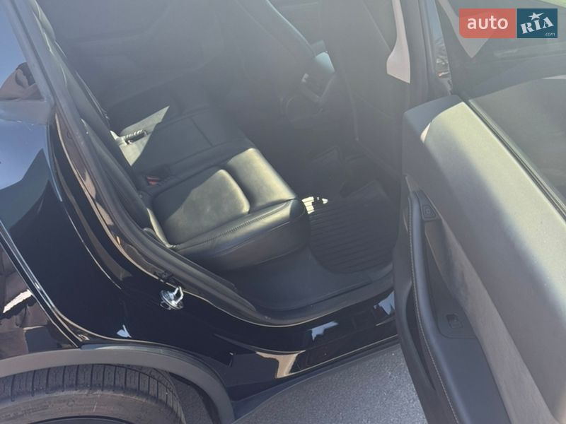 Внедорожник / Кроссовер Tesla Model Y 2022 в Киеве