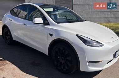 Позашляховик / Кросовер Tesla Model Y 2024 в Києві