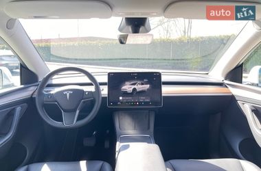 Позашляховик / Кросовер Tesla Model Y 2024 в Києві