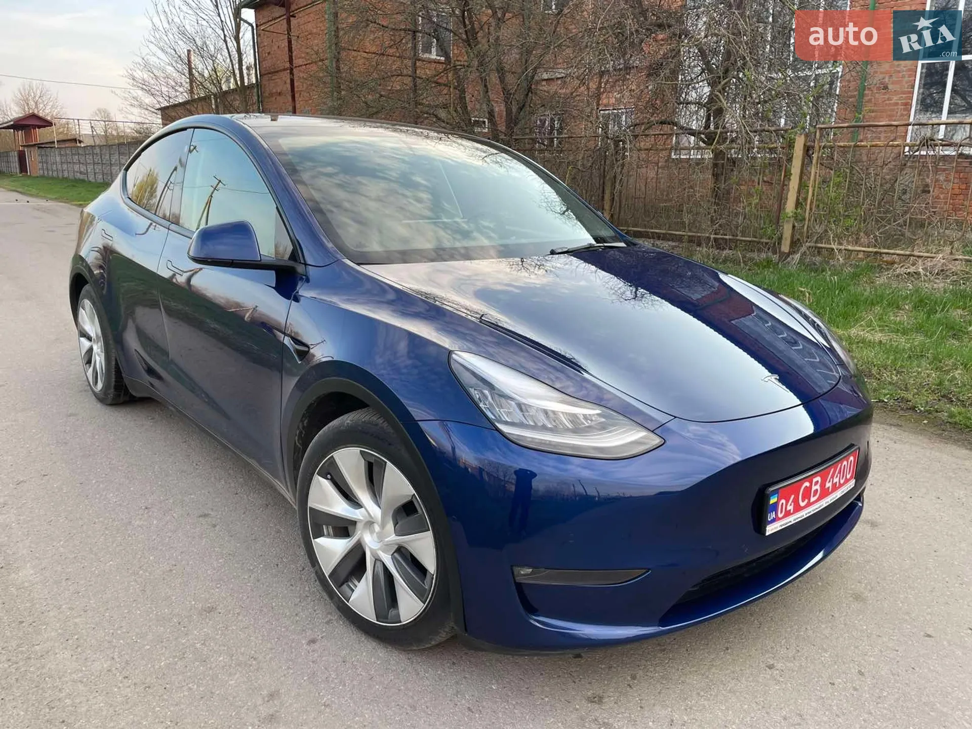 2022 Tesla Model Y - мініатюра 3