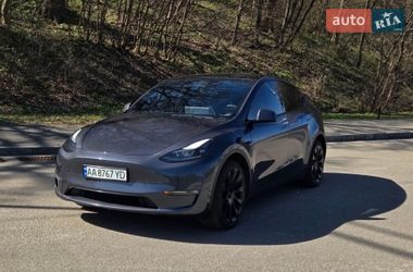 Внедорожник / Кроссовер Tesla Model Y 2023 в Киеве