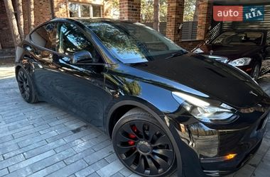 Внедорожник / Кроссовер Tesla Model Y 2024 в Киеве