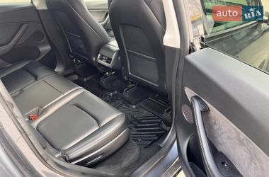 Внедорожник / Кроссовер Tesla Model Y 2021 в Львове