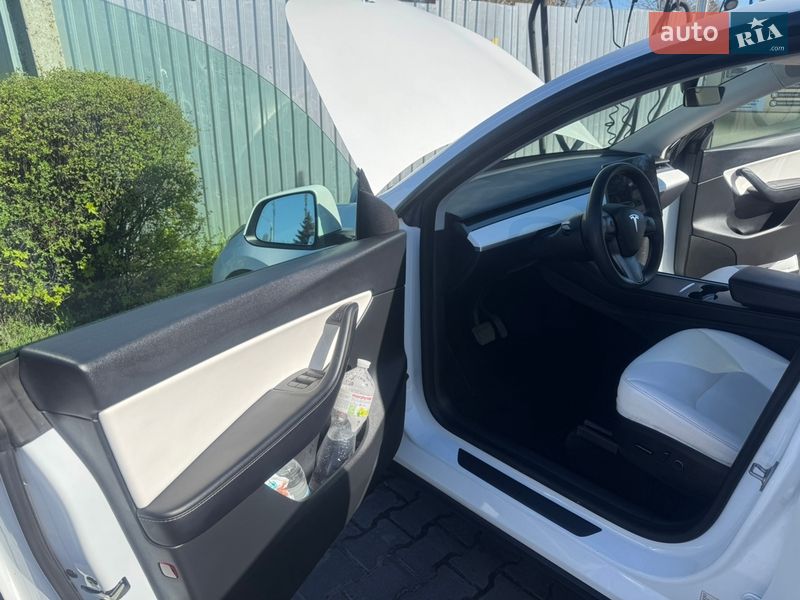 Позашляховик / Кросовер Tesla Model Y 2021 в Дніпрі фото 19 Позашляховик / Кросовер Tesla Model Y 2021 в Дніпрі