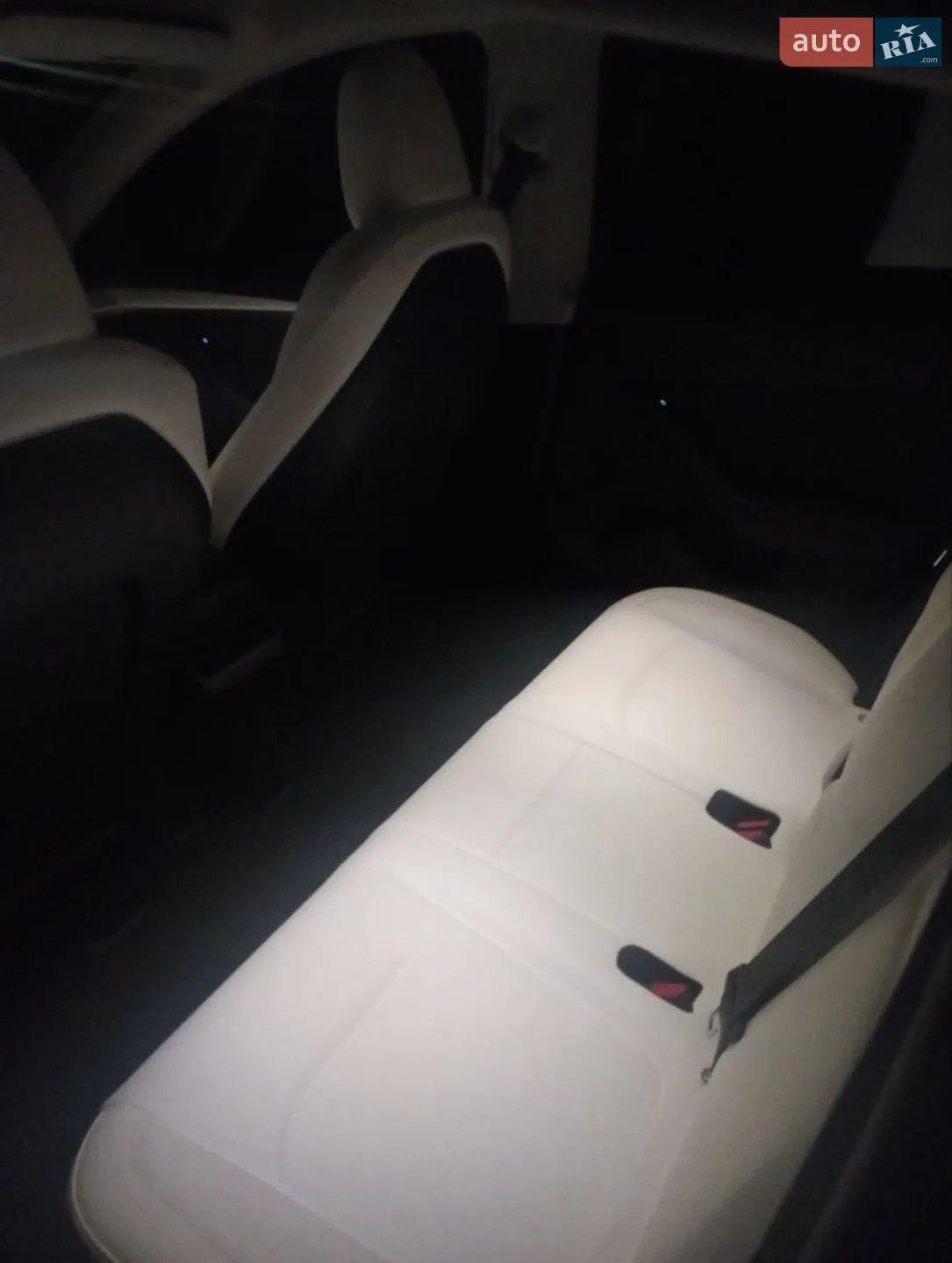 2024 Tesla Model Y - мініатюра 35